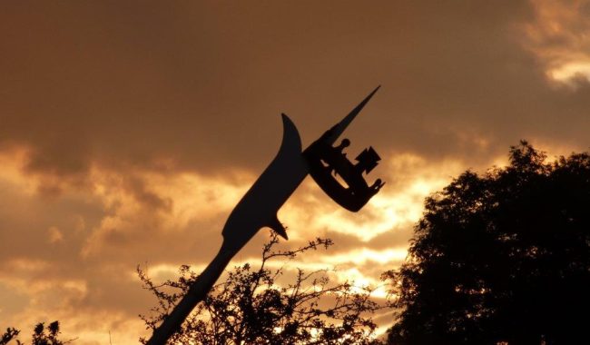 Crown At Sunset  Aspect Ratio 650 380